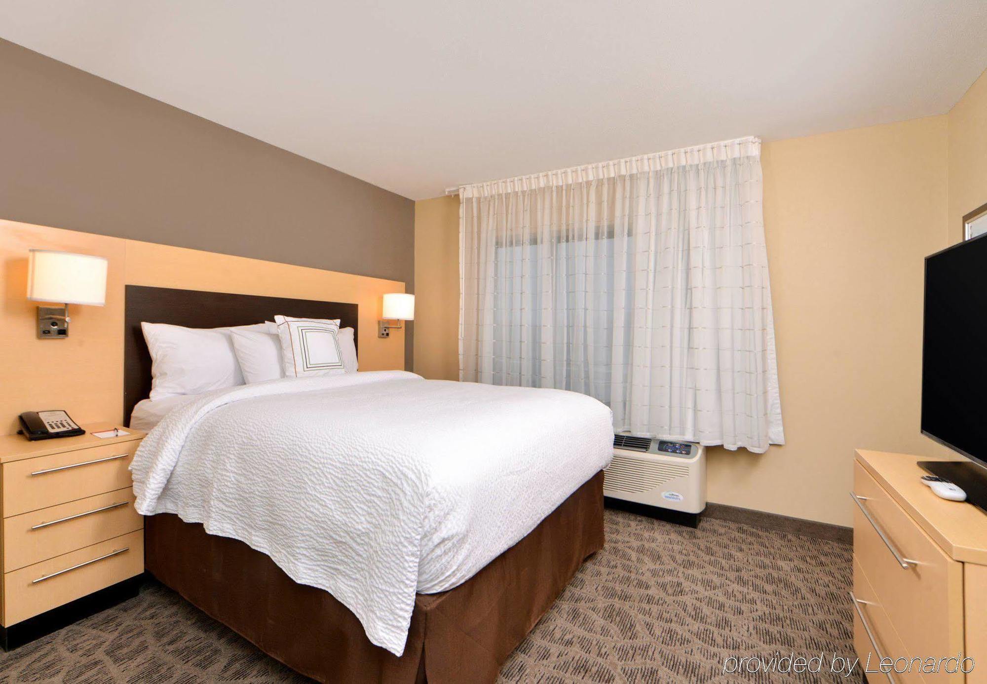 ทาวน์เพลส สวีท ดีทรอยต์ คอมเมิร์ซ Hotel Commerce Township ภายนอก รูปภาพ