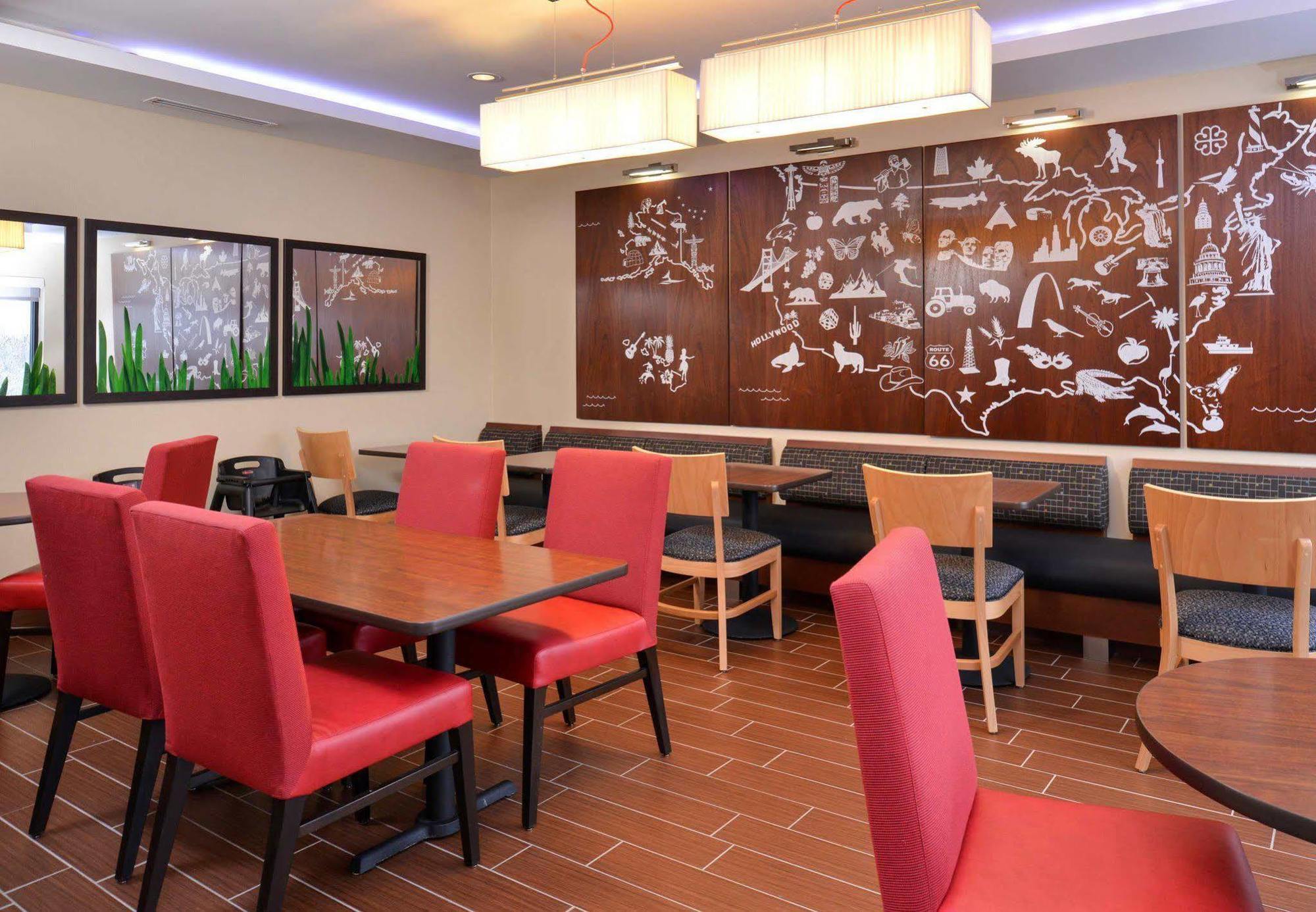 ทาวน์เพลส สวีท ดีทรอยต์ คอมเมิร์ซ Hotel Commerce Township ภายนอก รูปภาพ